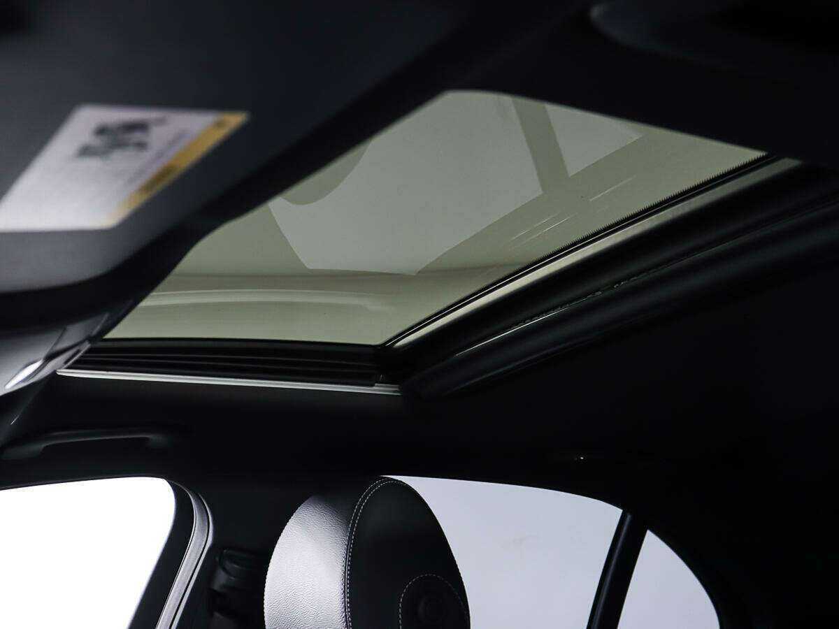 Mercedes-Benz E-Класс 300, 2016 Фото №22