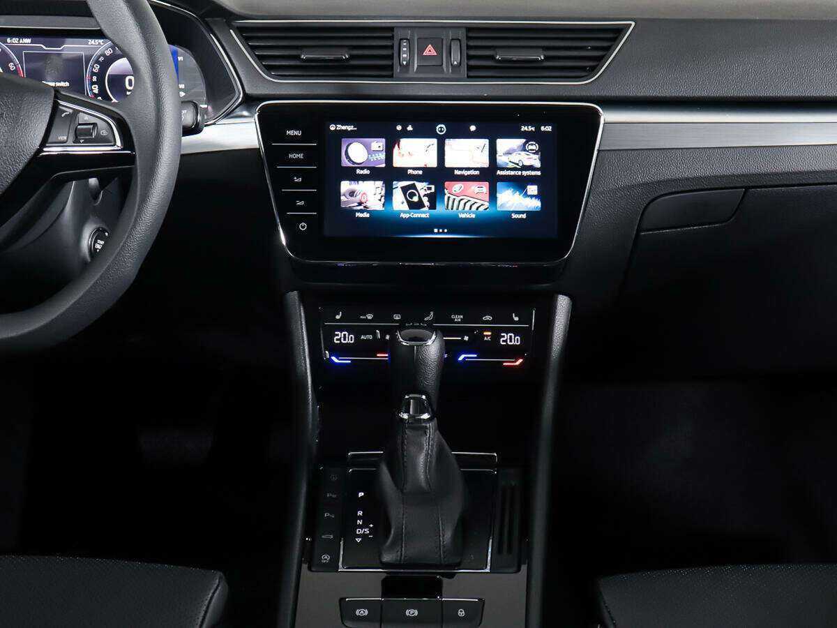 Skoda Superb, 2023 Фото №10