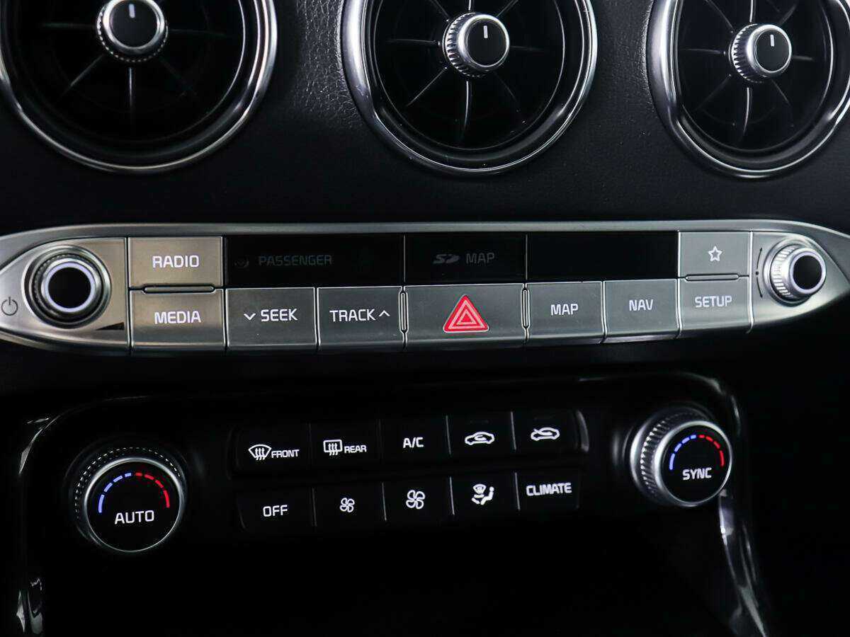 Kia Stinger, 2019 Фото №20