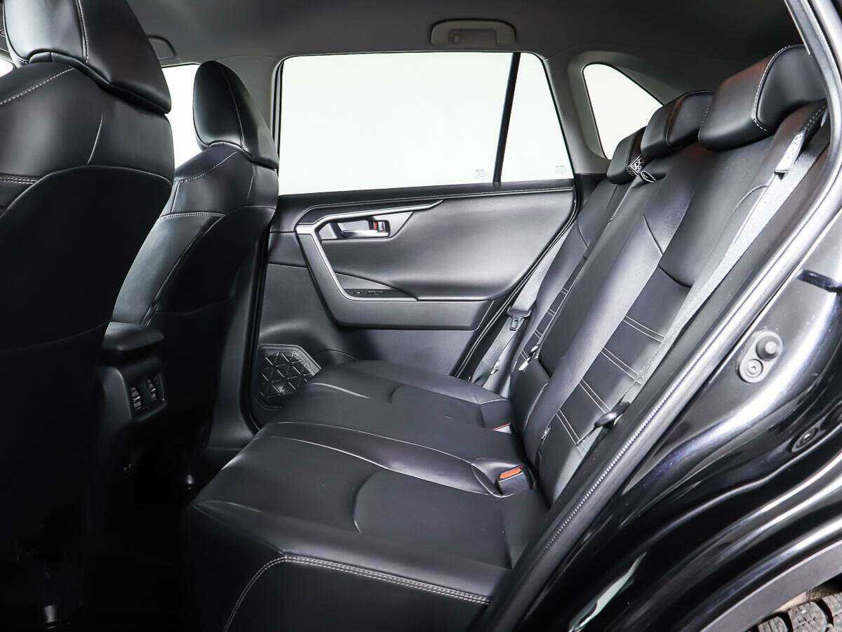 Toyota RAV4, 2021 Фото №10
