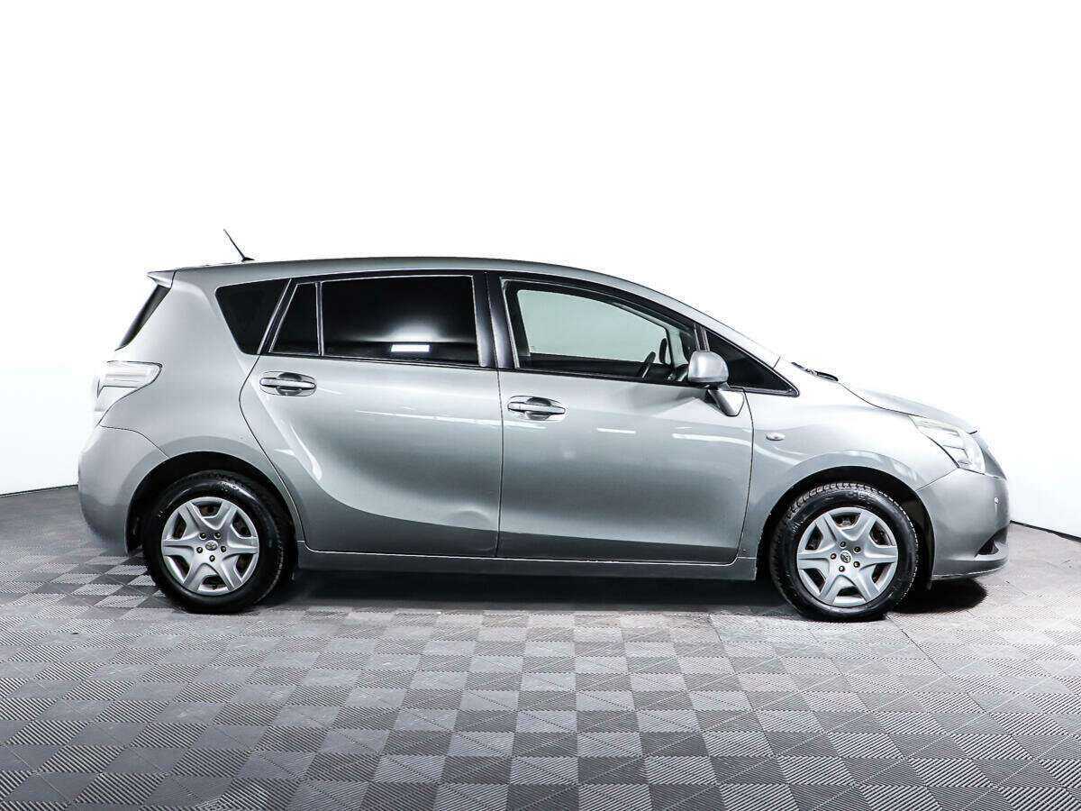 Toyota Verso, 2011 - 193 855 км. | Фото №4