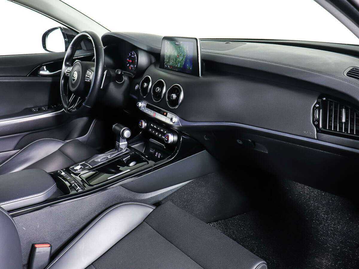 Kia Stinger, 2019 Фото №9