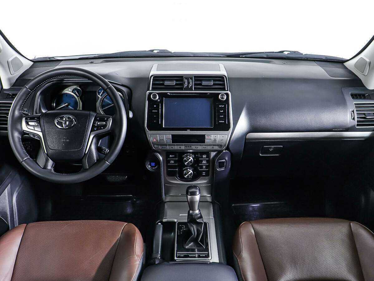 Toyota Land Cruiser Prado, 2017 Фото №10