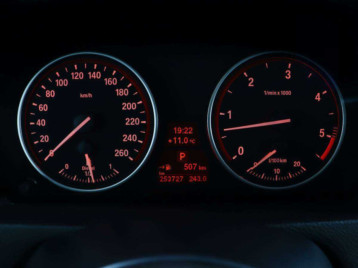 BMW X5 35d, 2010 Фото №14