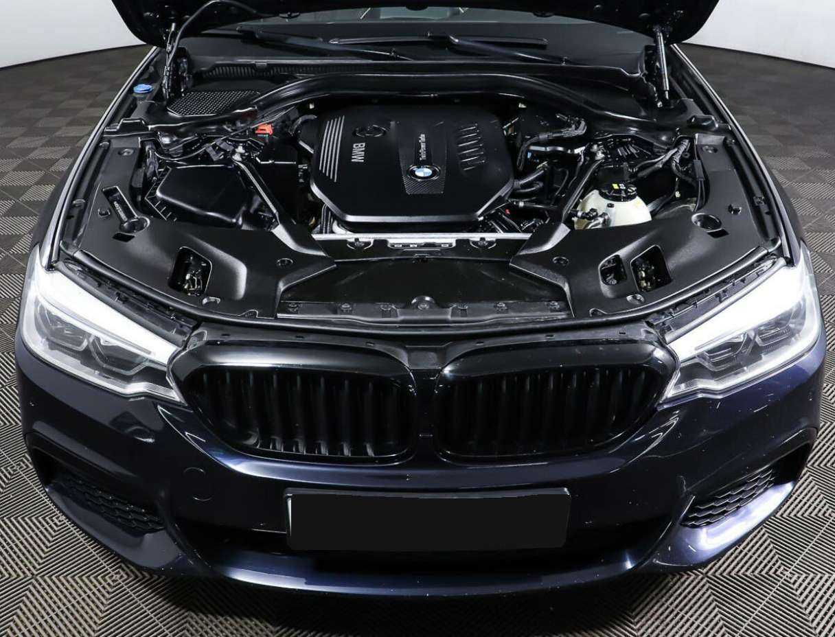 BMW 5 серии 530d xDrive, 2017 Фото №9