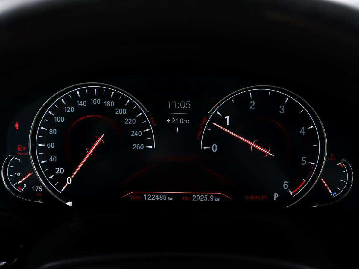 BMW 5 серии 530d xDrive, 2017 Фото №16