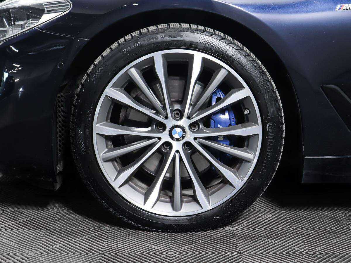 BMW 5 серии 530d xDrive, 2017 Фото №31