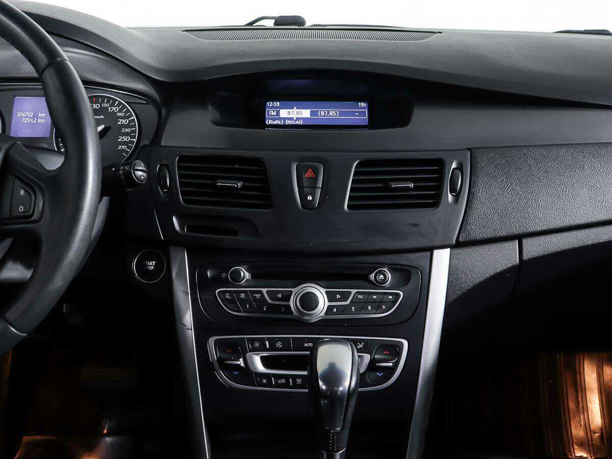 Renault Latitude, 2012 Фото №12