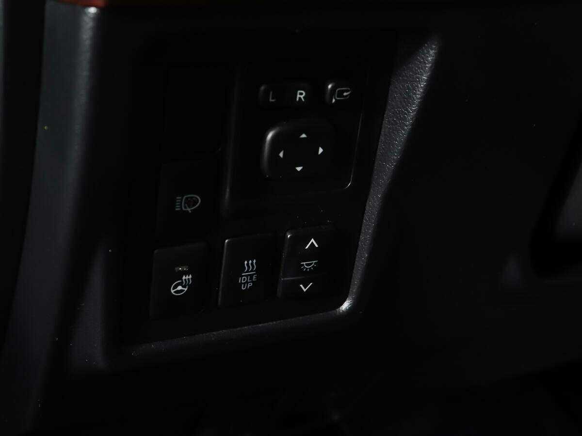 Toyota Land Cruiser Prado, 2015 Фото №18