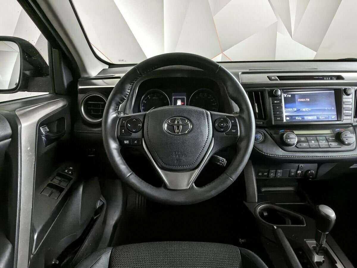 Toyota RAV4, 2018 Фото №15