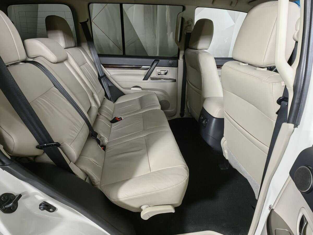 Mitsubishi Pajero, 2021 Фото №12