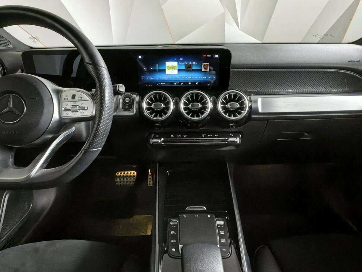 Mercedes-Benz GLB 250, 2020 Фото №11