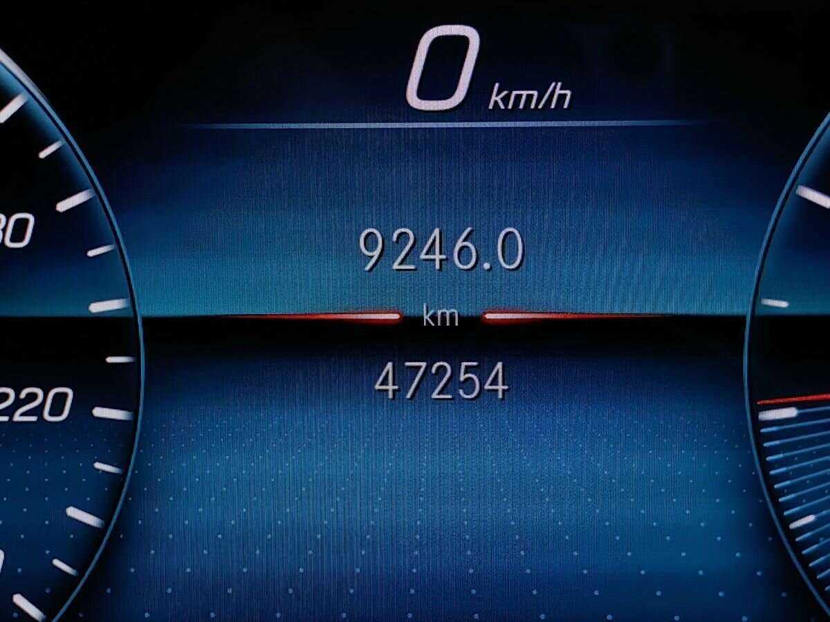 Mercedes-Benz GLB 250, 2020 Фото №20