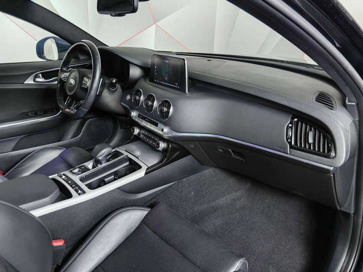 Kia Stinger, 2019 Фото №9