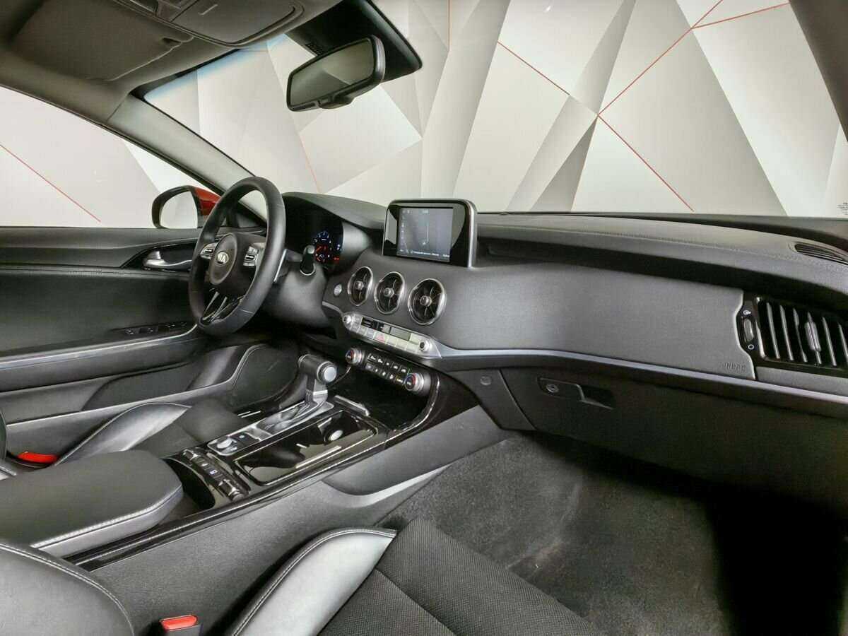 Kia Stinger, 2020 Фото №9