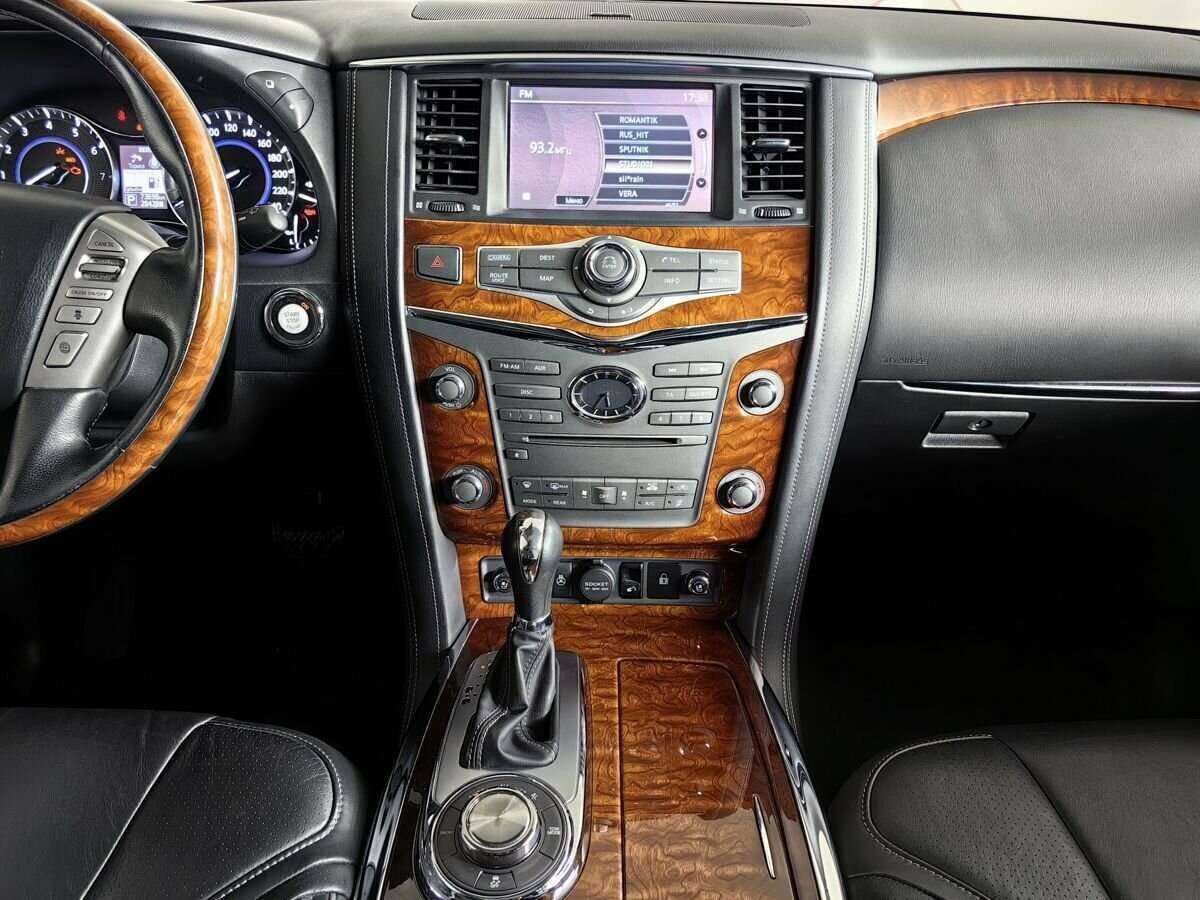 Infiniti QX80, 2017 Фото №11