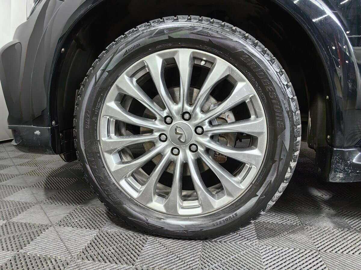 Infiniti QX80, 2017 Фото №15