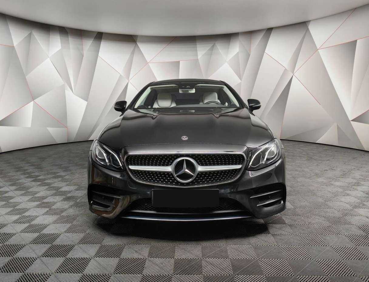 Mercedes-Benz E-Класс 200, 2018 - 48 692 км. | Фото №6