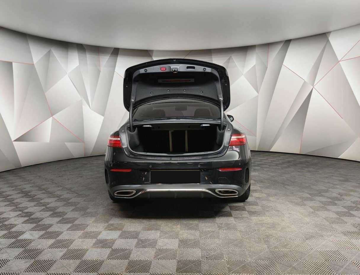 Mercedes-Benz E-Класс 200, 2018 Фото №20