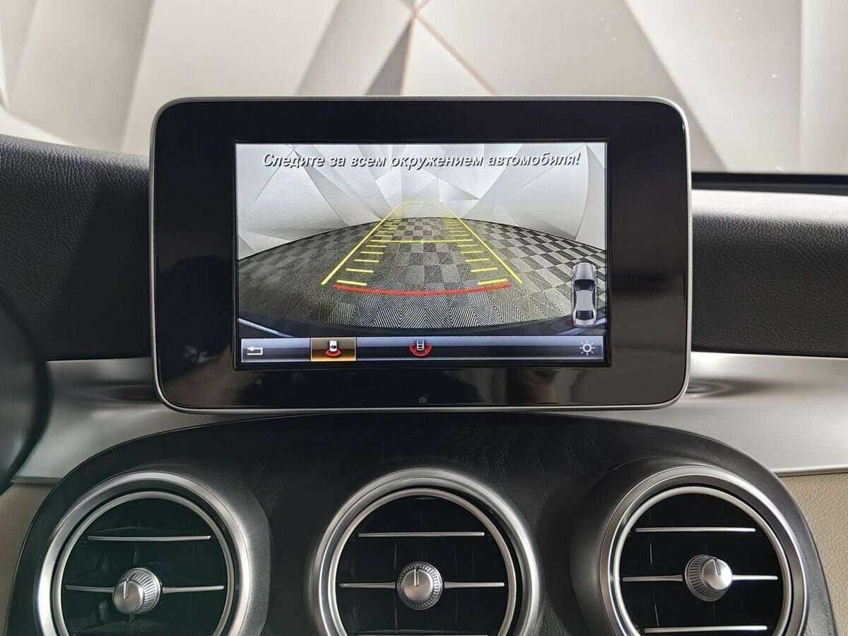 Mercedes-Benz GLC Coupe 300, 2018 Фото №20