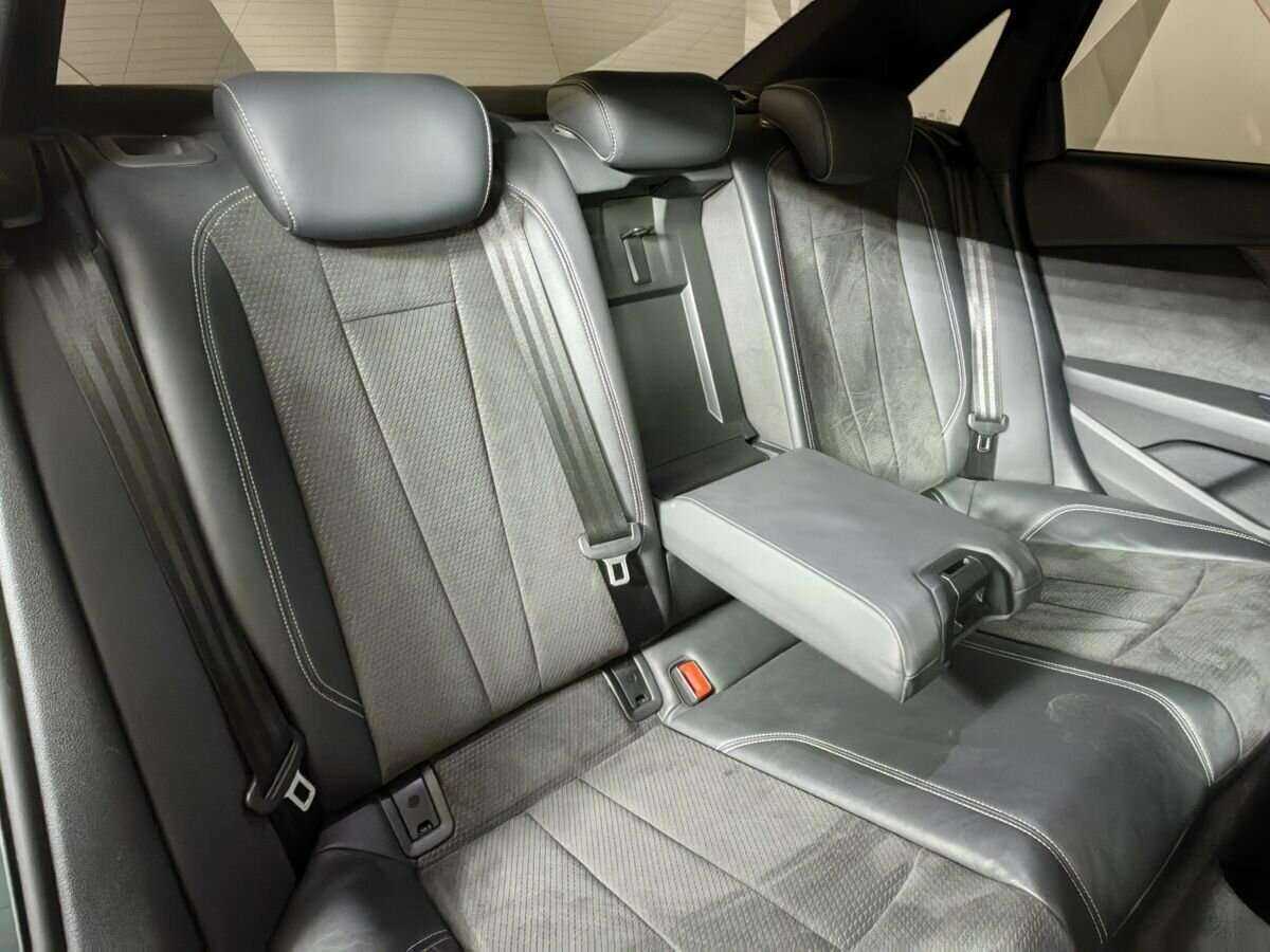 Audi A4, 2018 Фото №13