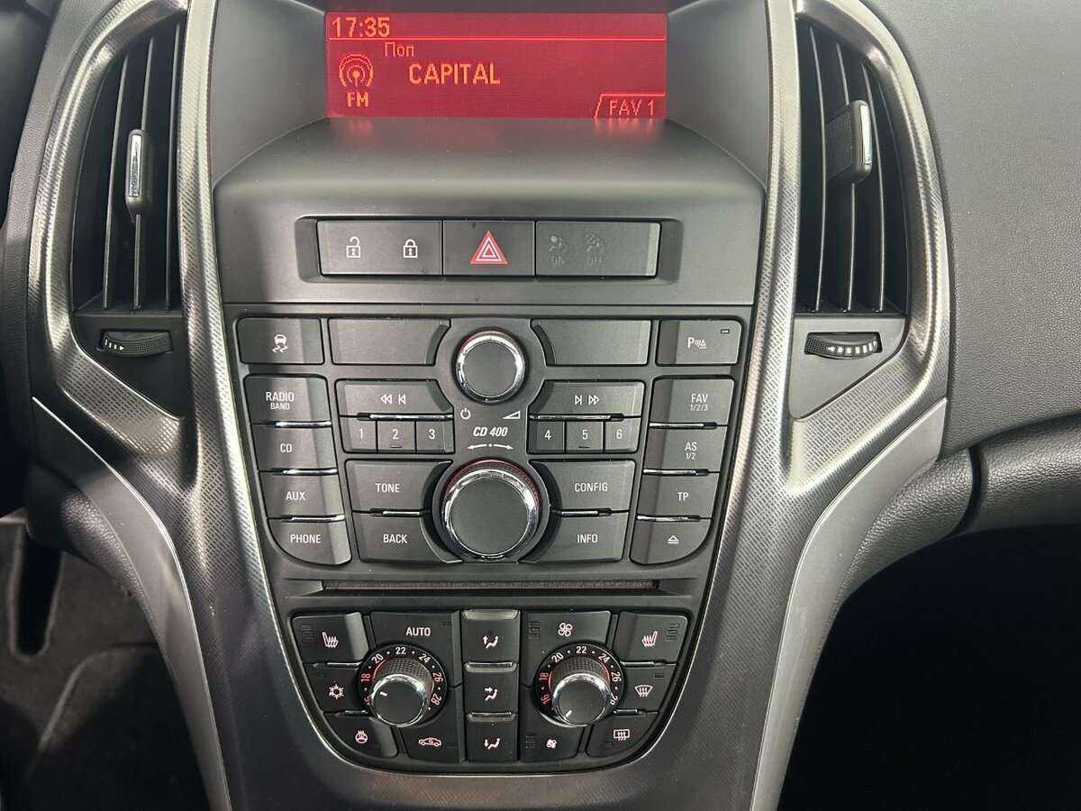 Opel Astra, 2011 Фото №12