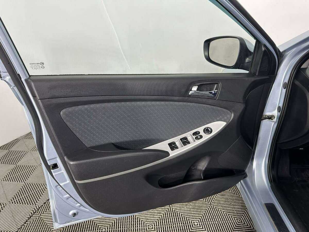 Hyundai Solaris, 2011 - 134 000 км. | Фото №8