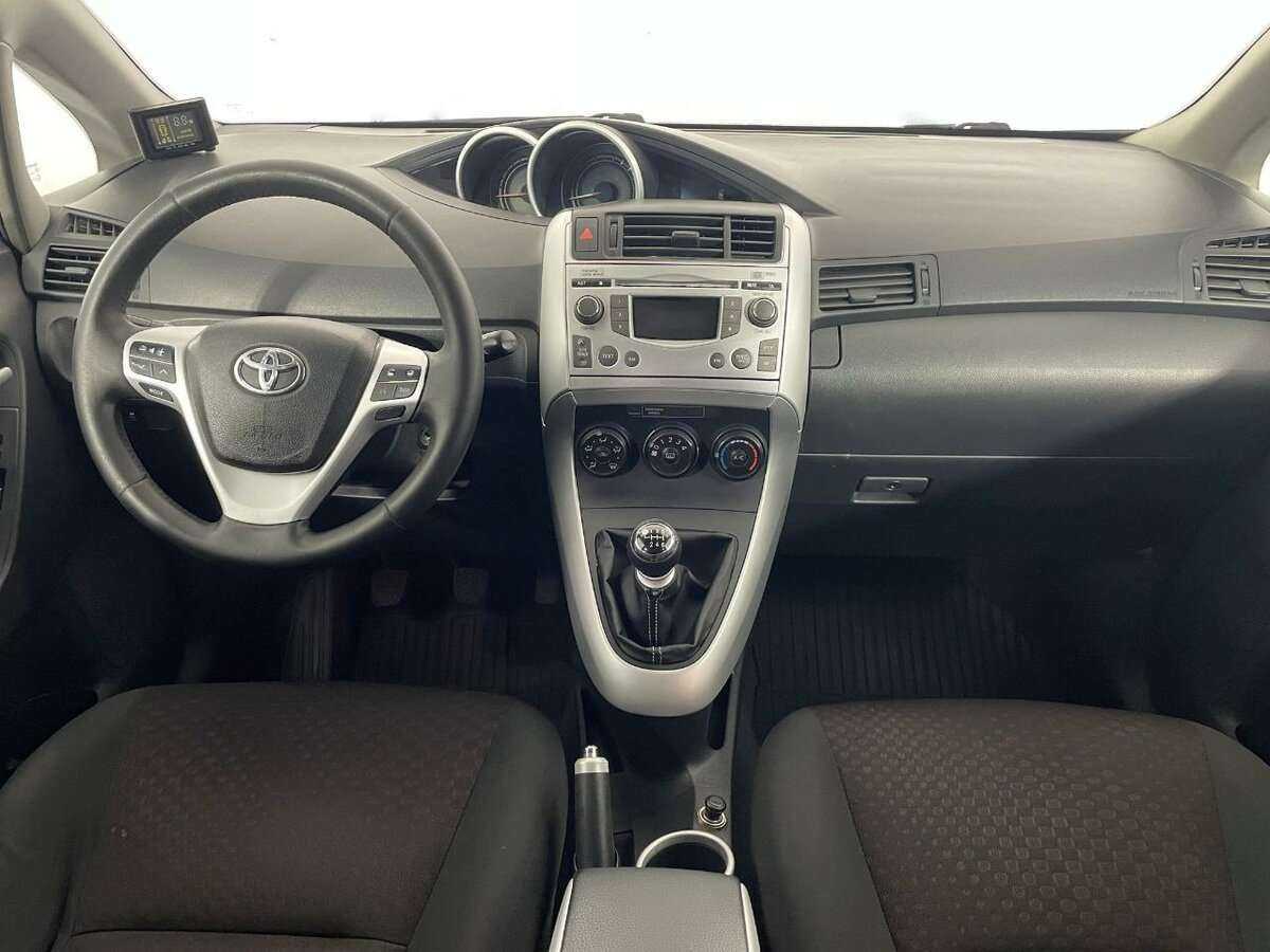Toyota Verso, 2011 - 235 711 км. | Фото №7