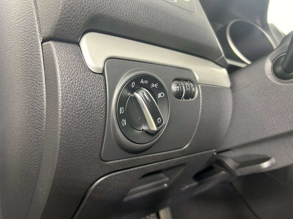 Volkswagen Golf, 2010 - 109 866 км. | Фото №8