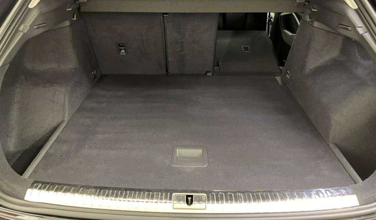 Audi Q3 40 TFSI, 2020 Фото №17