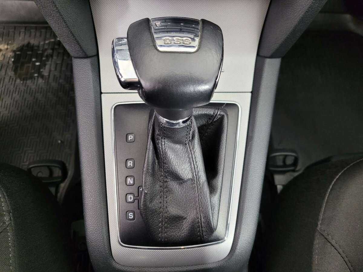 Skoda Octavia DSG7, 2010 Фото №13