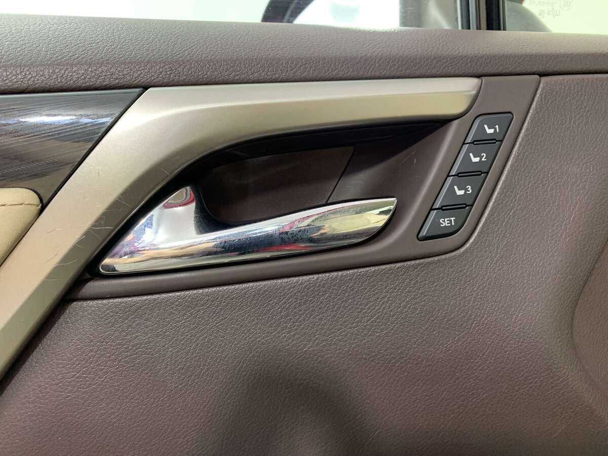 Lexus RX 200t, 2017 Фото №15