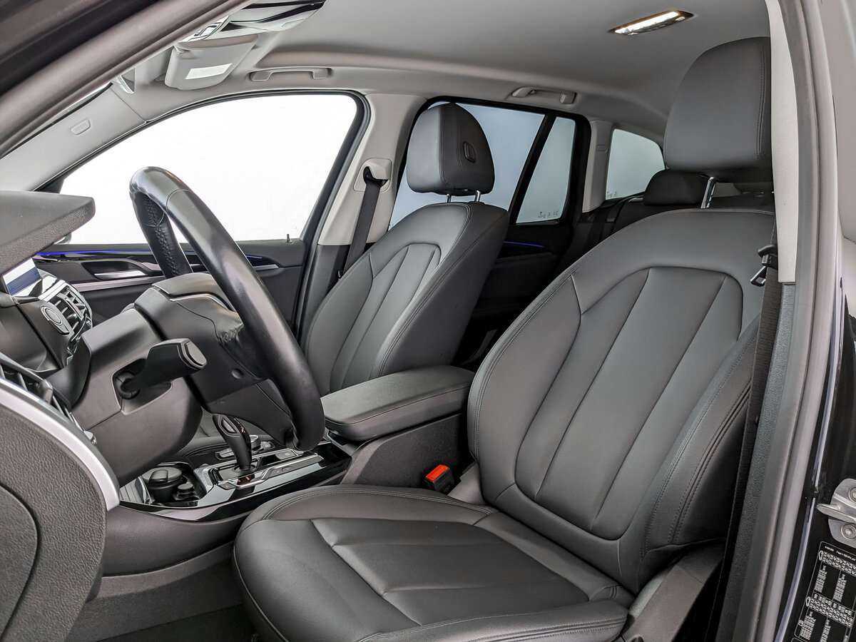BMW X3 20i xDrive, 2020 Фото №16