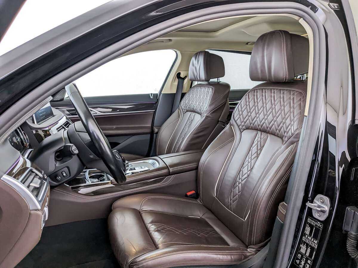 BMW 7 серии Long 740Li xDrive, 2016 Фото №13