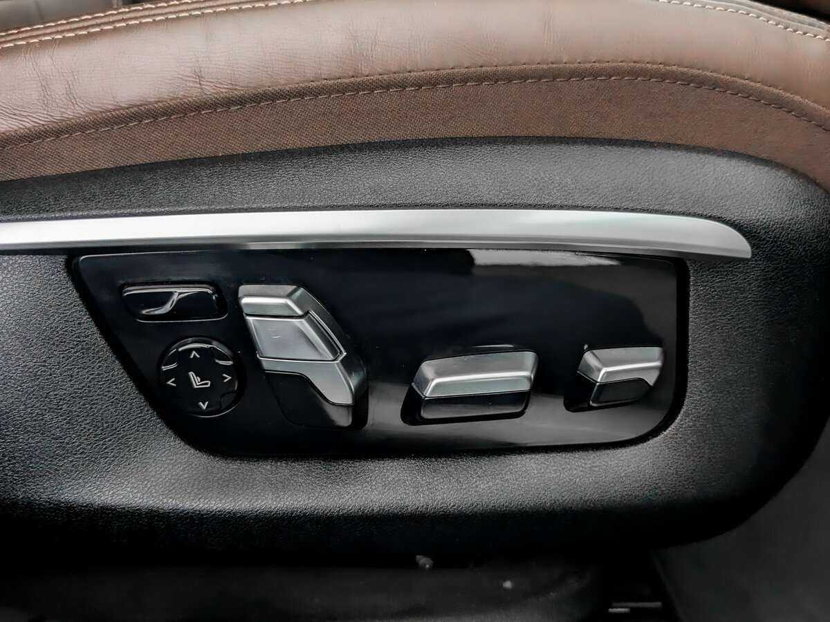 BMW 7 серии Long 740Li xDrive, 2016 Фото №19