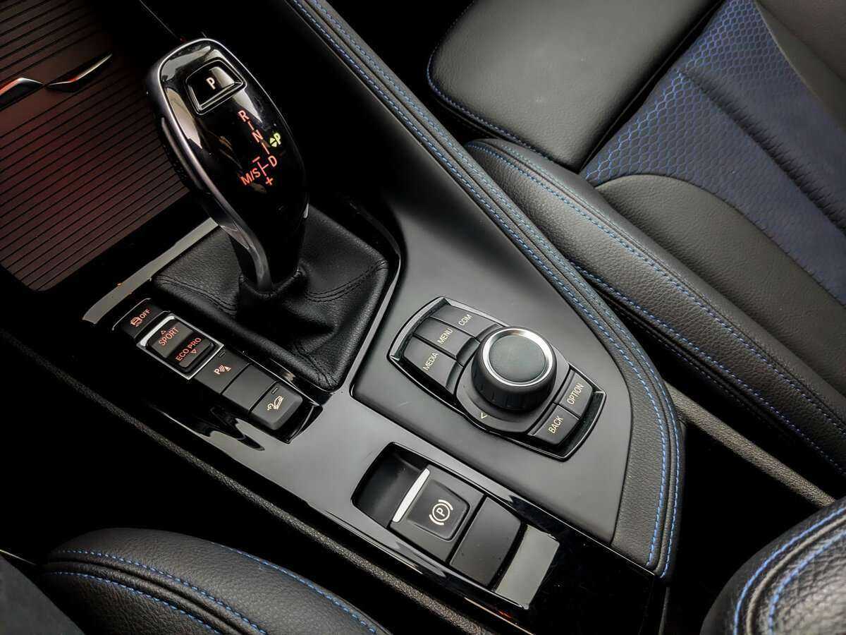 BMW X1 20i xDrive, 2020 Фото №21