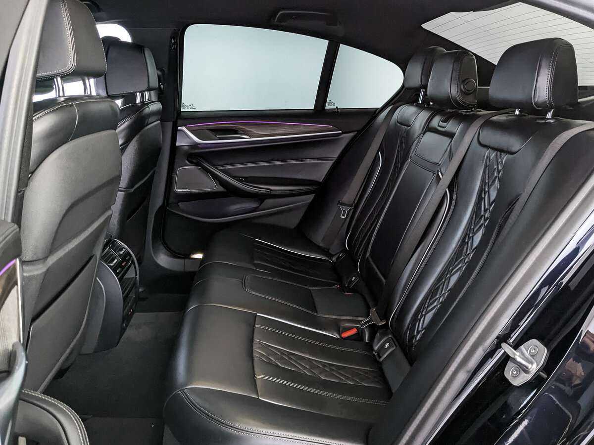 BMW 5 серии 530d xDrive, 2019 Фото №12
