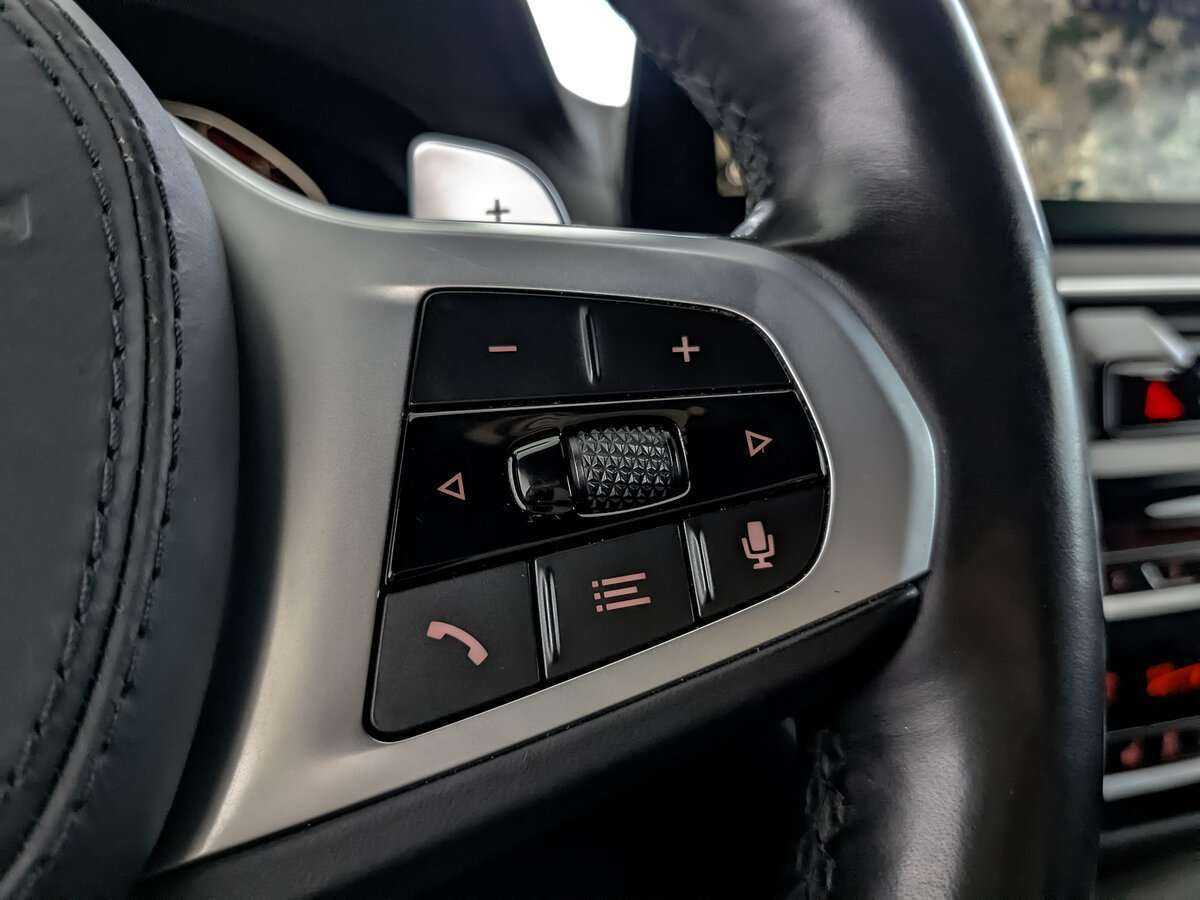 BMW 5 серии 530d xDrive, 2019 Фото №24