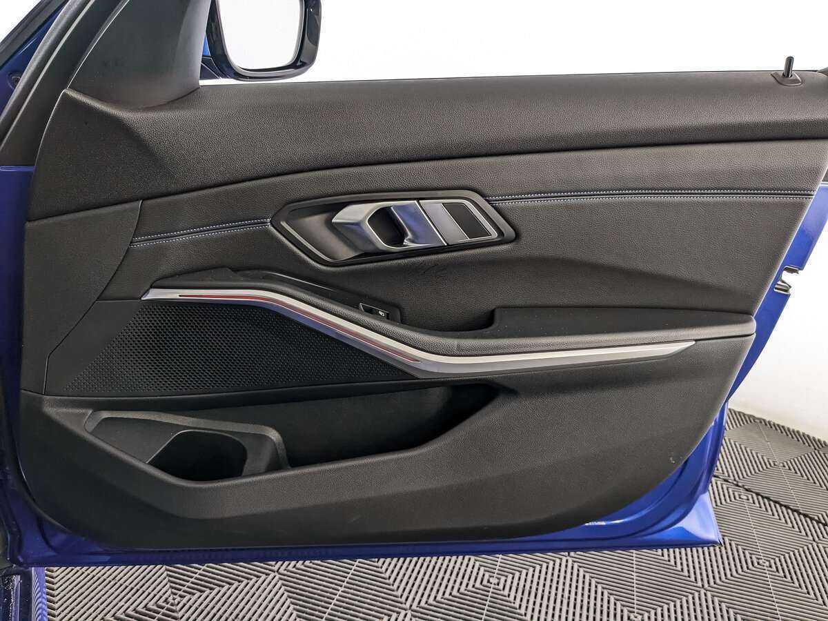 BMW 3 серии 320d xDrive, 2019 Фото №24