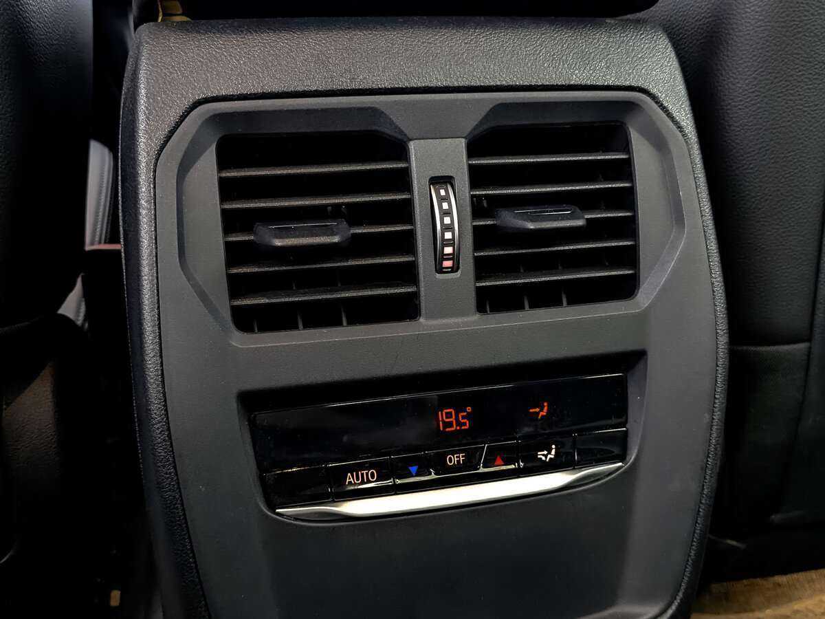 BMW 3 серии 320d xDrive, 2019 Фото №26