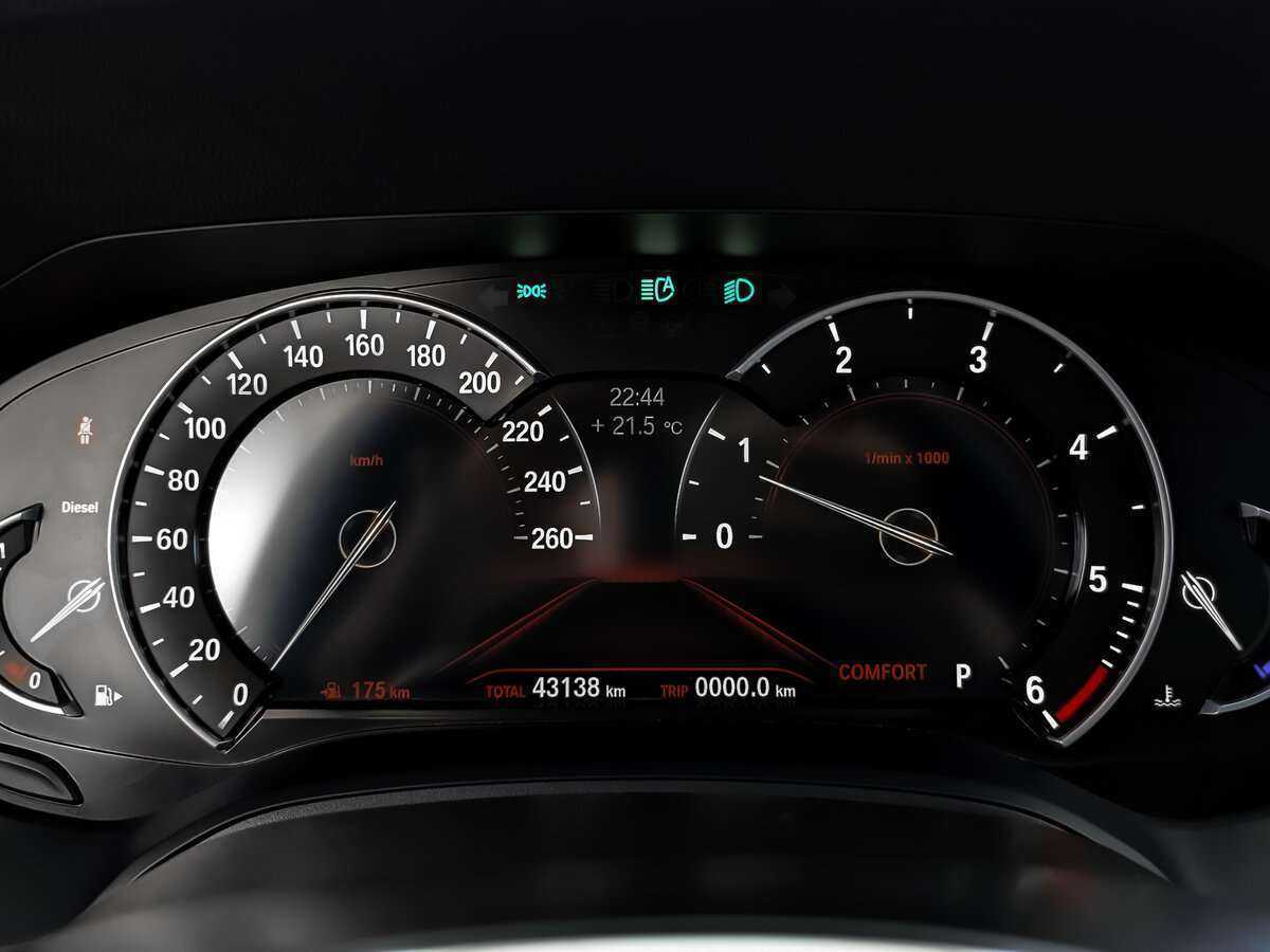 BMW 3 серии 320d xDrive, 2020 Фото №12