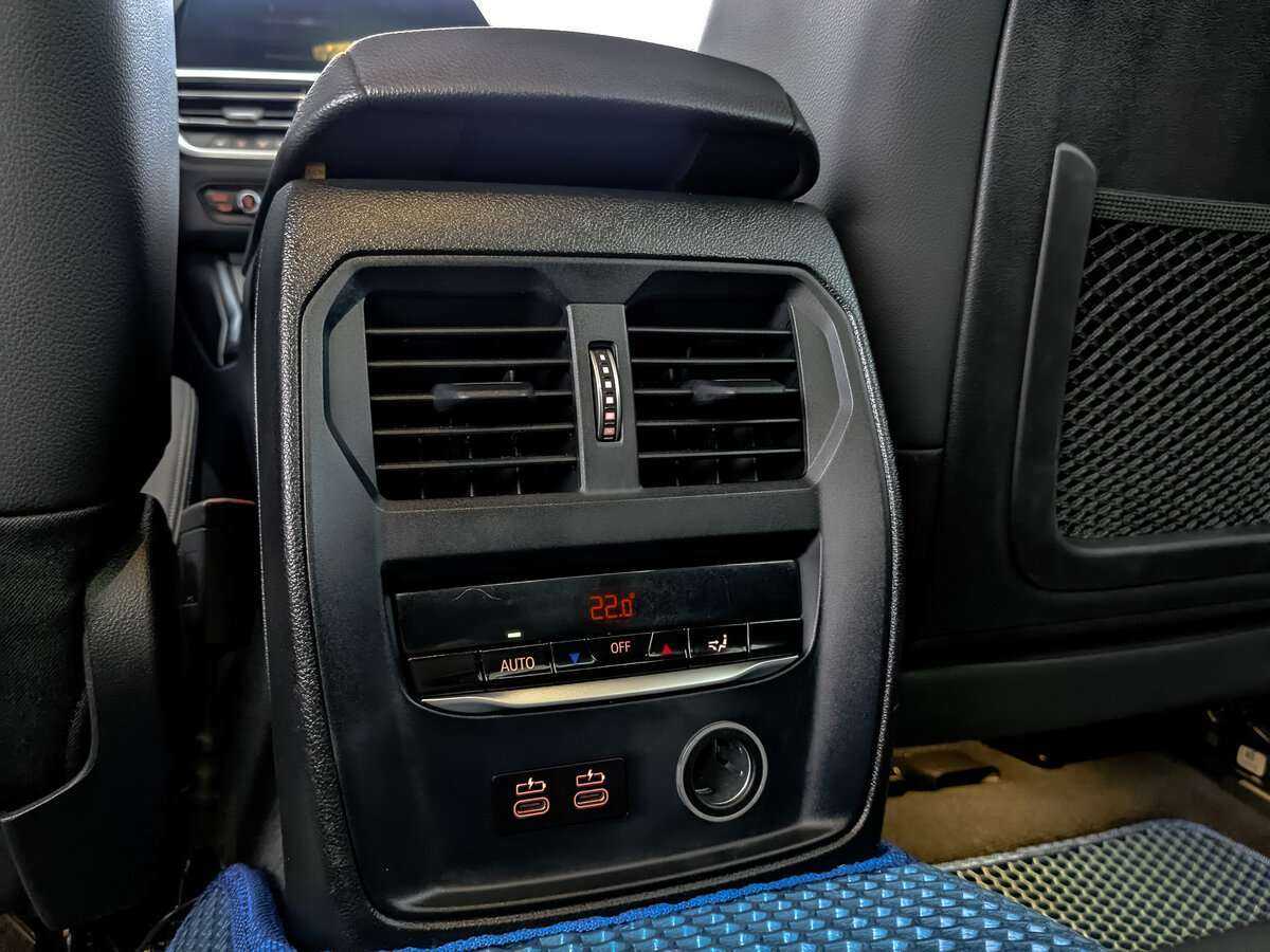 BMW 3 серии 320d xDrive, 2020 Фото №24