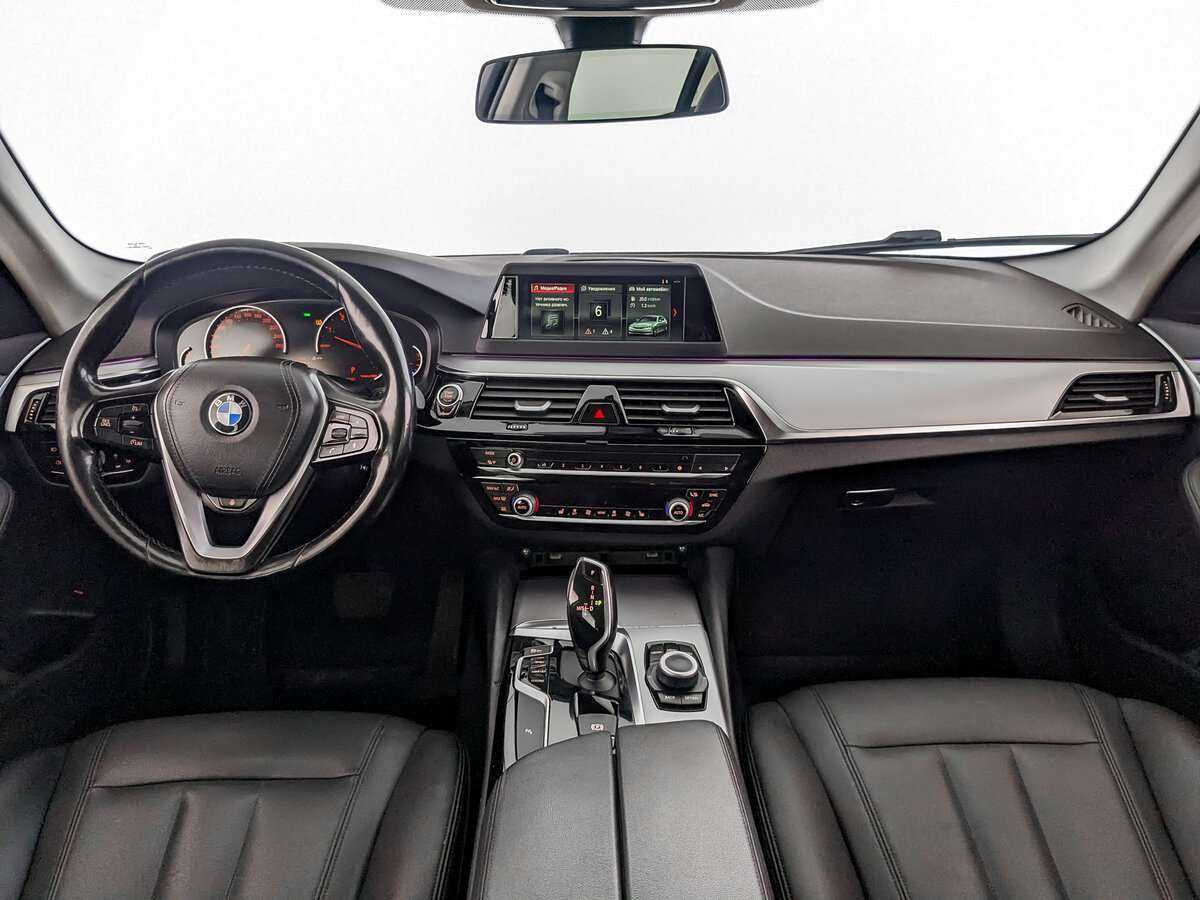 BMW 5 серии 520i, 2018 Фото №12