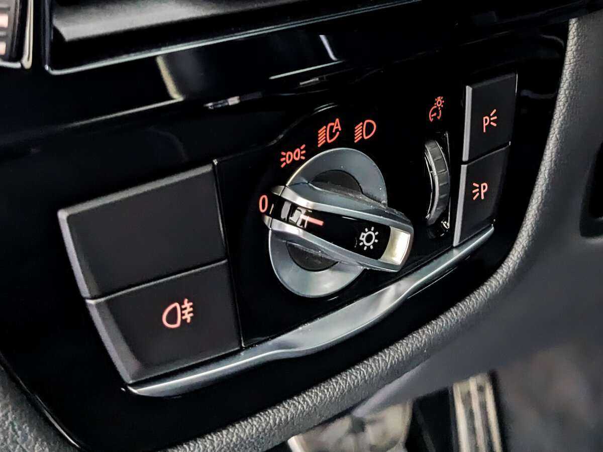 BMW 5 серии 530d xDrive, 2021 Фото №19