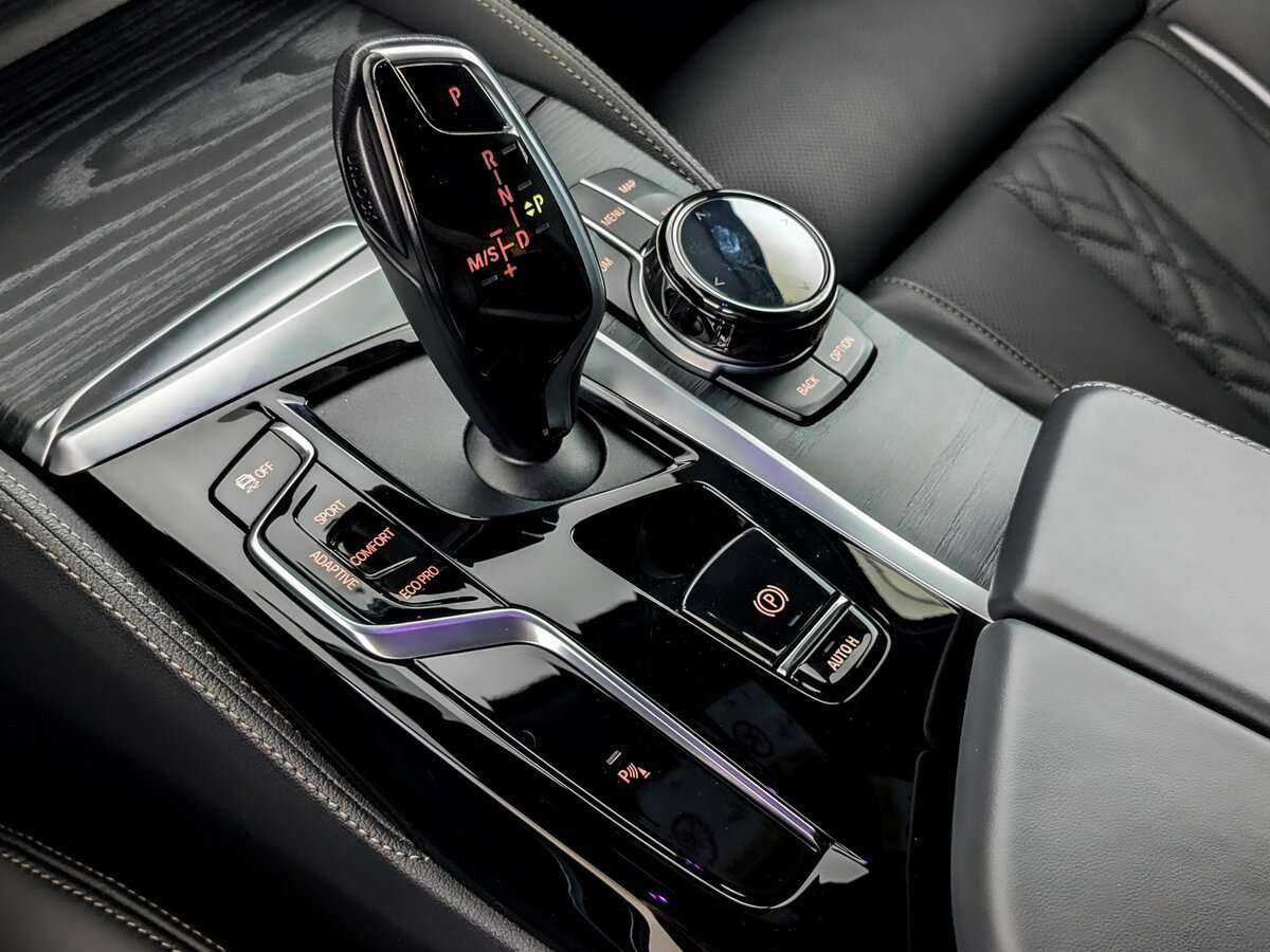 BMW 5 серии 530d xDrive, 2021 Фото №21