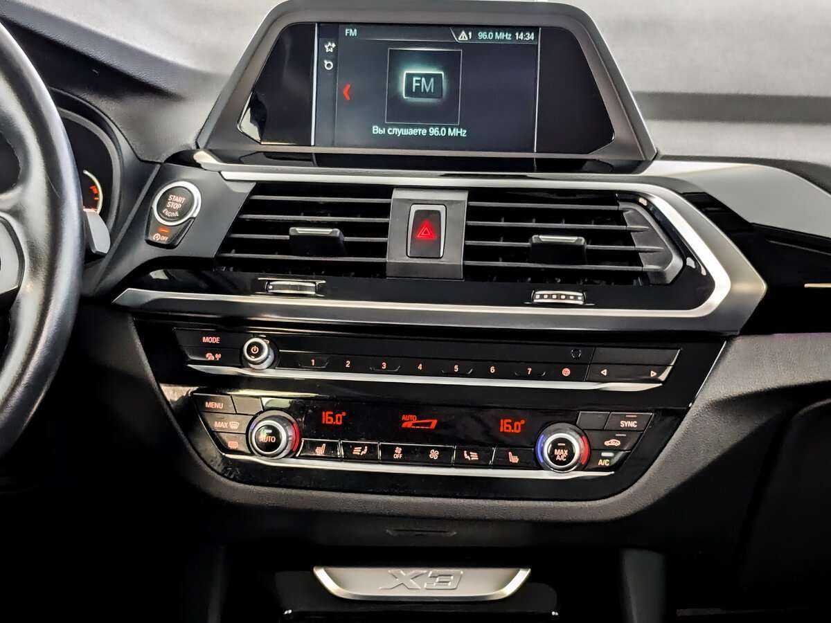 BMW X3 20i xDrive, 2018 Фото №15