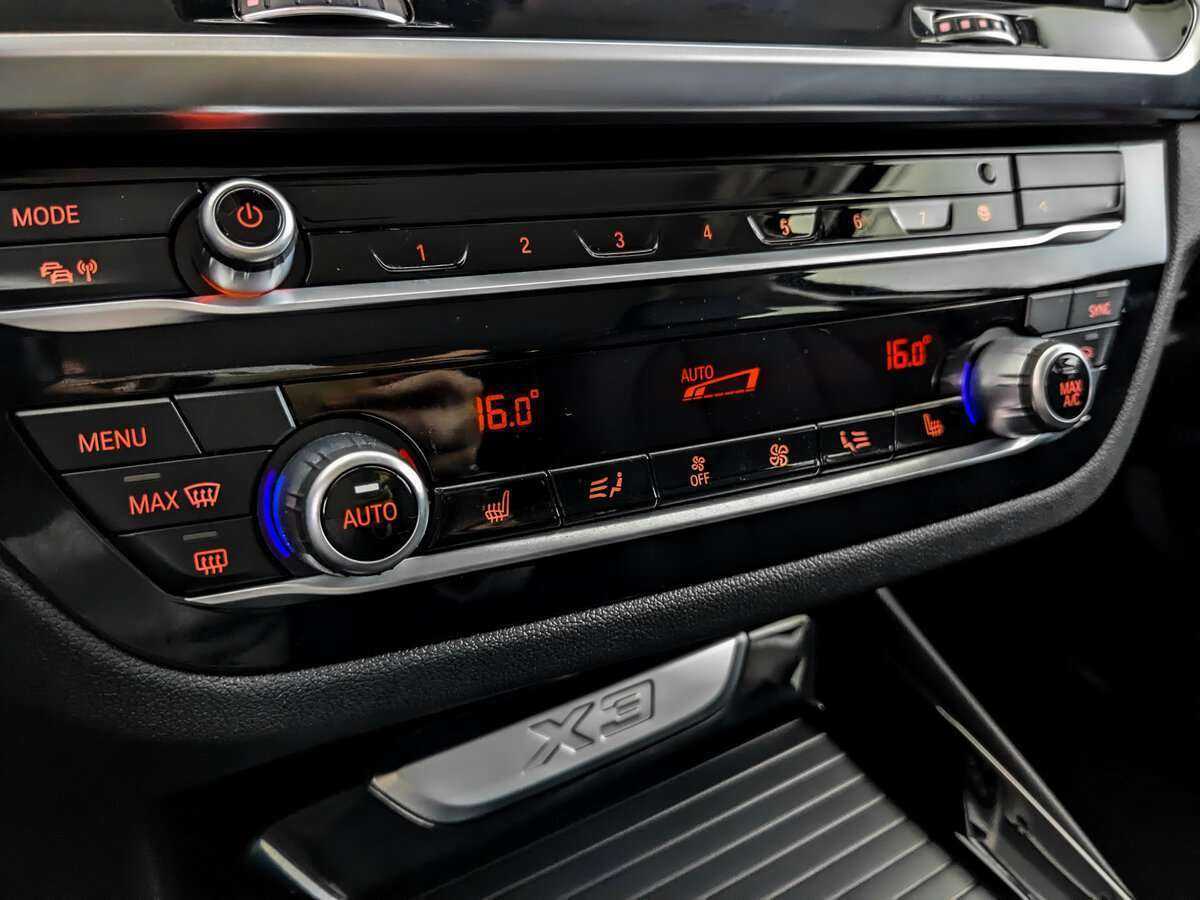 BMW X3 20i xDrive, 2018 Фото №27