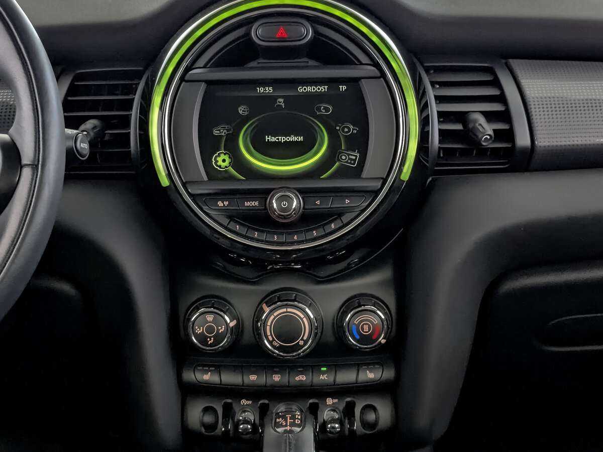 Mini Hatch Cooper, 2017 Фото №13