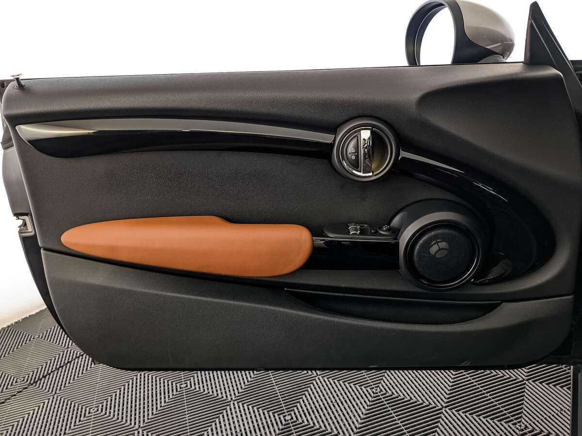 Mini Hatch Cooper S, 2017 Фото №15