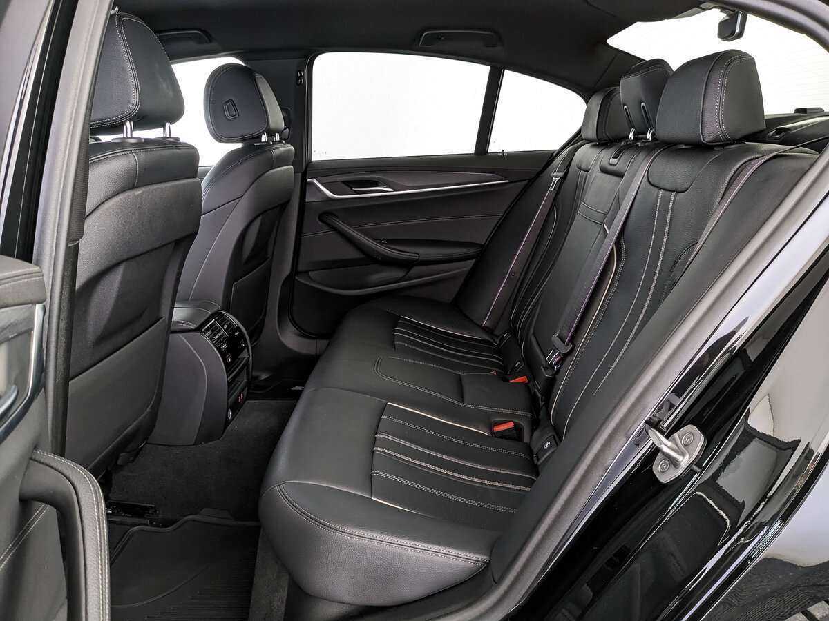 BMW 5 серии 530d xDrive, 2021 Фото №13